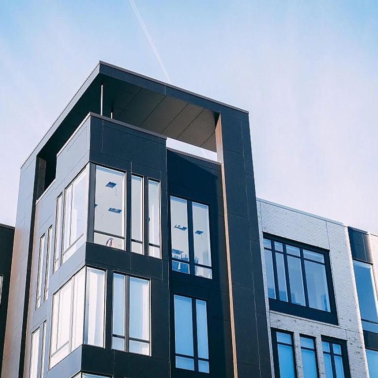 Exploring the Intricacies of Four Corners Properties in Exclusive Estates